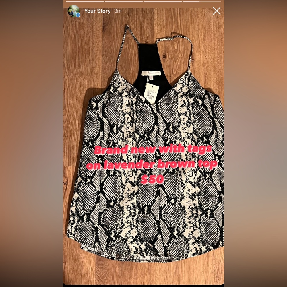 Never worn lavender brown top